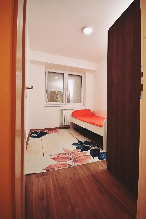 Skopje Apartments Near Central Bus Station Jk Apartments ภายนอก รูปภาพ