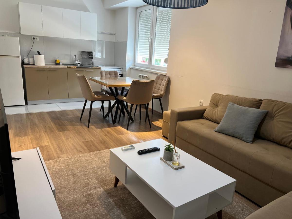 Skopje Apartments Near Central Bus Station Jk Apartments ภายนอก รูปภาพ